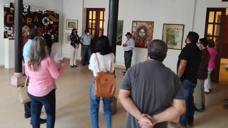 Jorge Luis Hurtado Reyes inauguró la exposición.