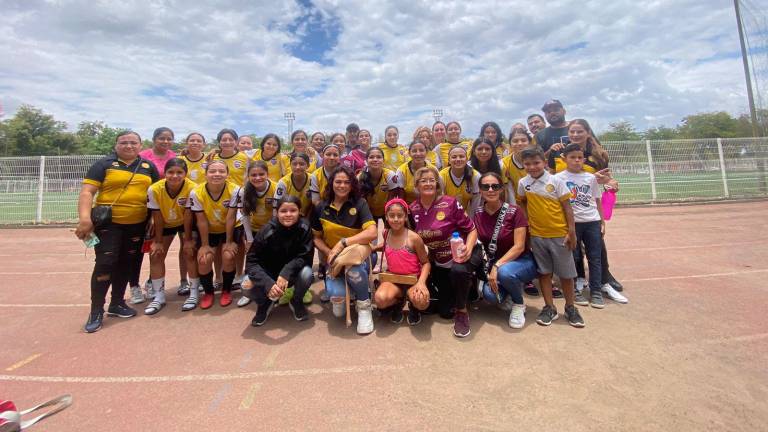 Las chicas de Doradas Ahome ganaron las tres categorías.