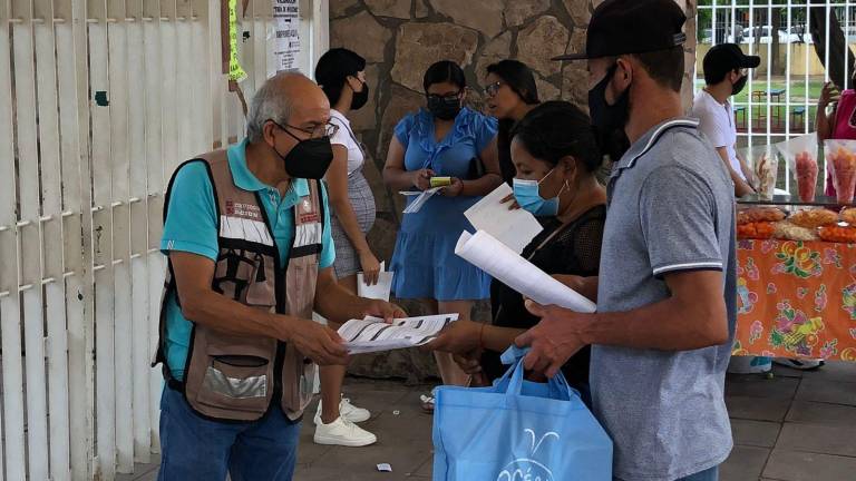 Las personas que no han recibido la vacuna contra el Covid-19 se pueden registrar.