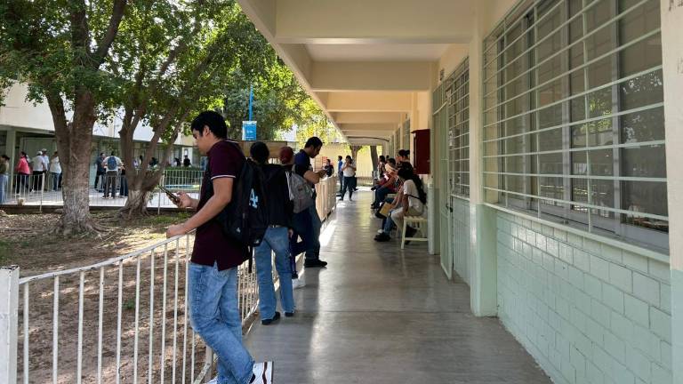 Más de 52 mil aspirantes realizarán el examen de ingreso al nuevo ciclo escolar 2025-2026 de la Universidad Autónoma de Sinaloa.