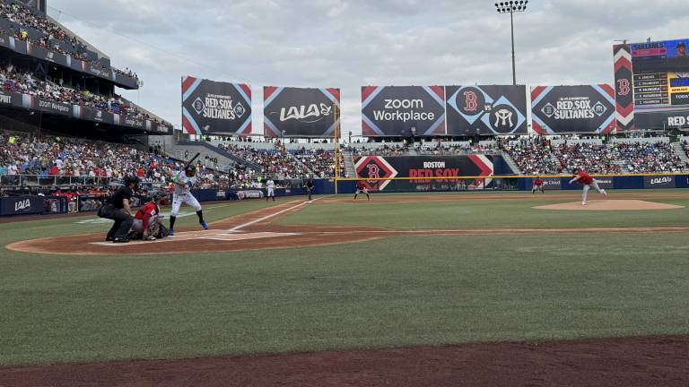 El estadio de los Sultanes presentó una gran entrada por segundo encuentro consecutivo ante los Medias Rojas.