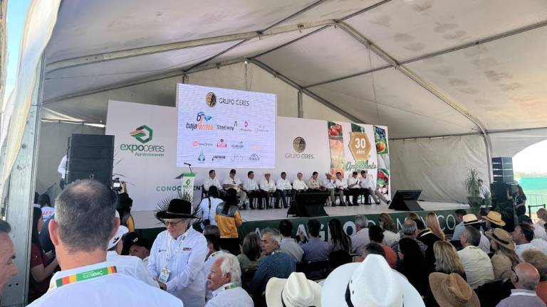 Inauguración de la edición 30 de la Expoceres que se lleva a cabo en Los Mochis.