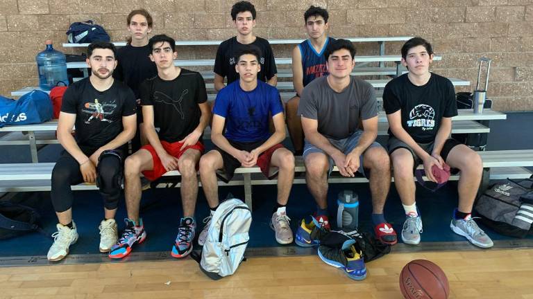 La preselección sinaloense de baloncesto U18 no baja el ritmo de sus entrenamientos.