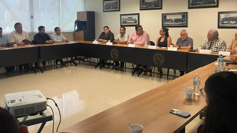 En reunión en Escuinapa se dio el arranque de los proyectos impulsados por Codesin para detonar el desarrollo turístico y económico de la región sur de Sinaloa.