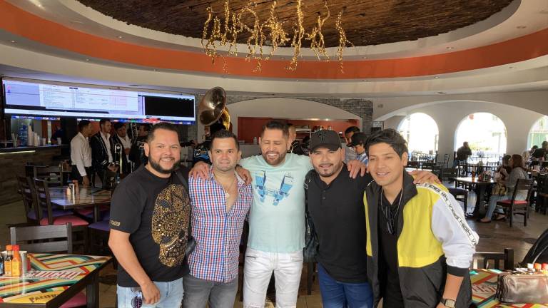 Toño Lizárraga, Roberto Junior, Pancho Barraza, Claudio Alcaraz, y Julio Barraza