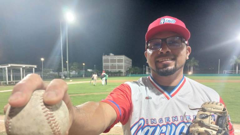 Ingeniería Carvajal se impone con contundencia.