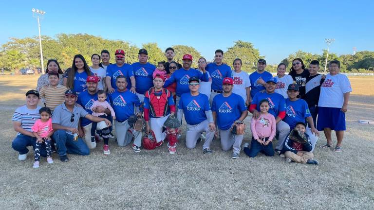 Familia Salas Sarabia se apunta otro amistoso.