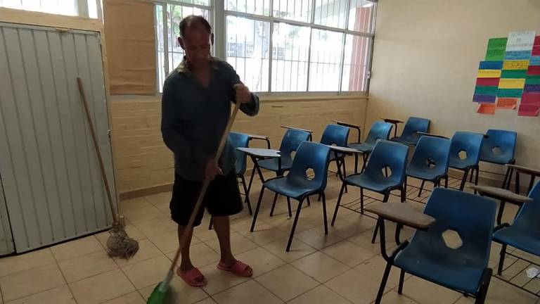 Las primarias son aseadas para el retorno a las aulas.