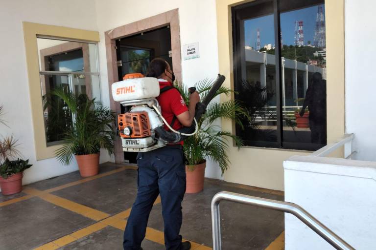 Gobierno de Mazatlán reconoce contagios de Covid-19 en dependencias