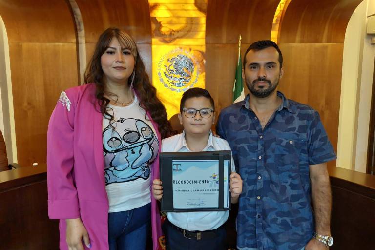 Reconocen a los niños por su papel en el Tribunal Infantil 2023