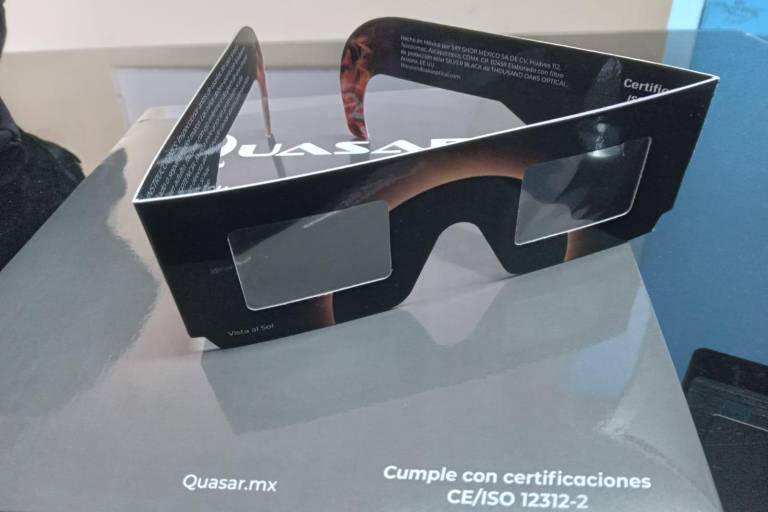 ¿Cómo saber si sus lentes para observar el eclipse de sol no son ‘piratas’?