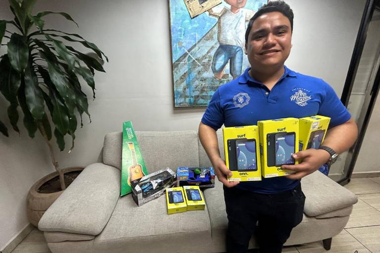 Refrescos El Manantial cumple los sueños de pequeños en la campaña Sé un Rey Mago, de Noroeste