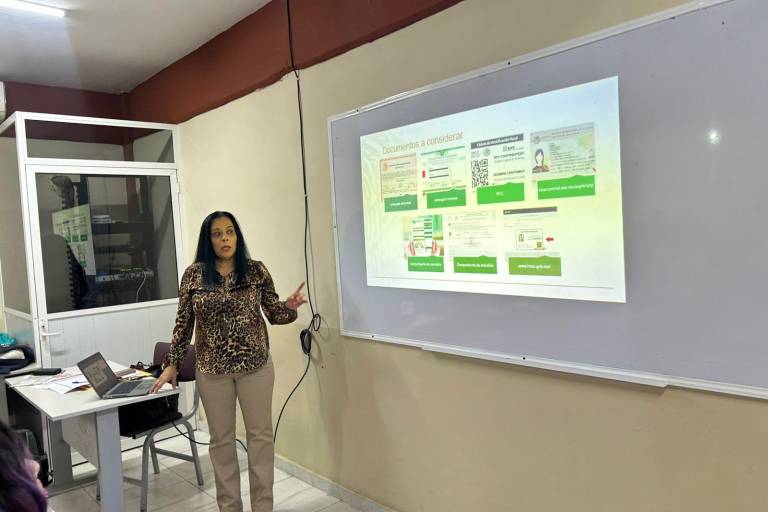 Capacita el SNE a alumnos de la UAdeO para integrarse al mercado laboral