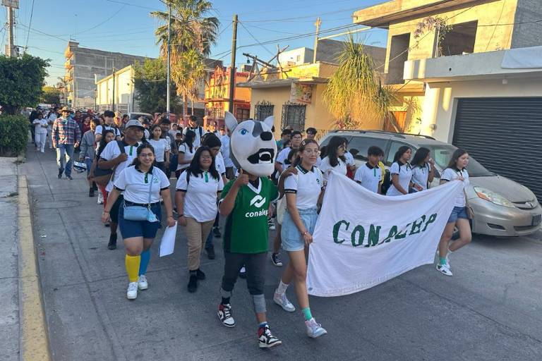 Marchan en Escuinapa por el Día del Síndrome de Down