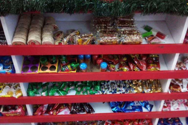 Paletas y caramelos, los dulces más vendidos previo a Navidad en Culiacán