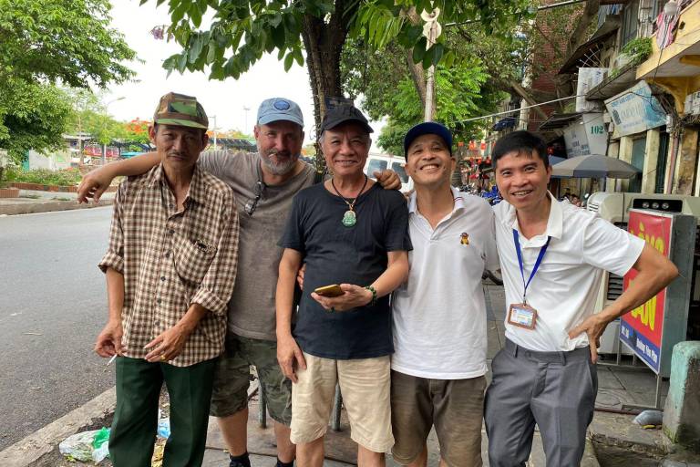 Martín Gavica refleja la vida en Vietnam con su lente