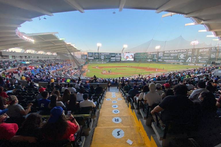 Acereros del dominicano Bartolo Colón inician la defensa de su título de la LMB