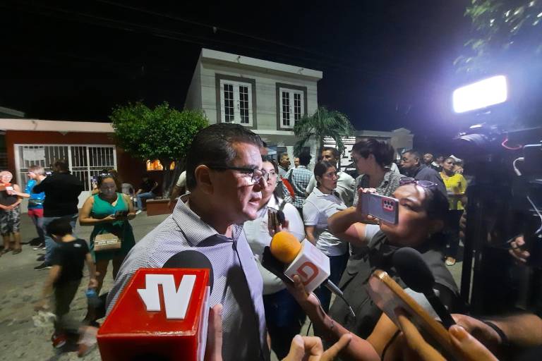 Alcalde de Mazatlán dice que atenderá, contestará y revisará denuncia de Síndico Procuradora