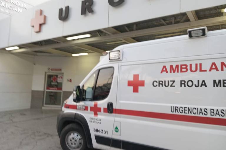 Cae trabajador de un andamio en la Plaza Forum de Culiacán