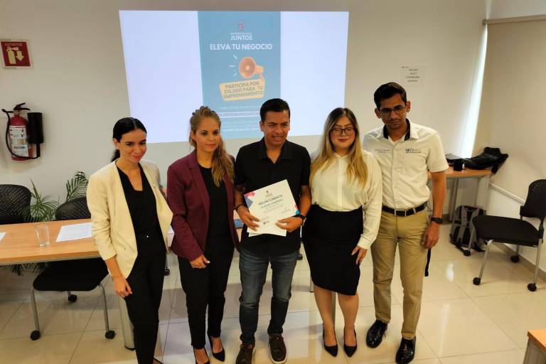 Entregan apoyo por 15 mil pesos como parte del programa Emprendamos Juntos