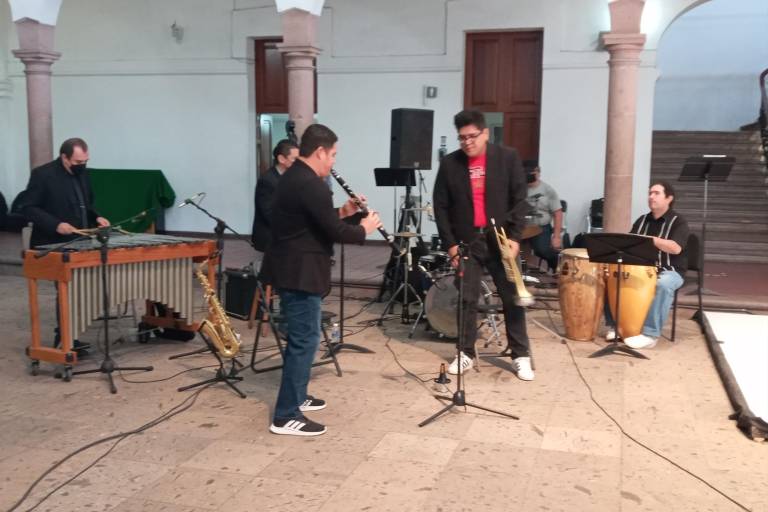 Presenta el Isic tres ensambles musicales y la nueva temporada de conciertos de la OSSLA