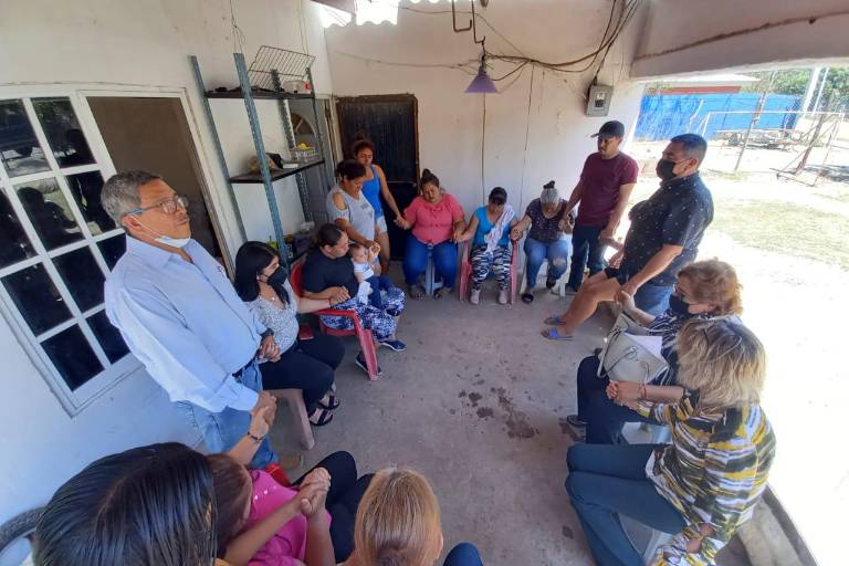 Familiares de pescadores de Dautillos consiguen apoyo para continuar con su búsqueda