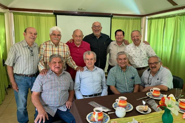 Celebran la hermandad