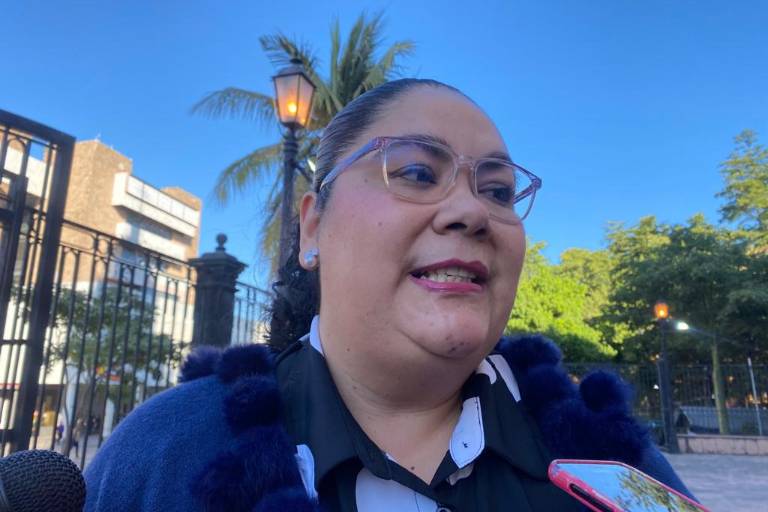 Afirma Jhenny Bernal que ya buscó al Gobernador y no le responde