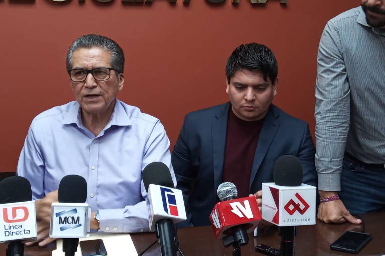 Feliciano Castro no llamará la atención a Pedro Lobo por pago de colegiaturas