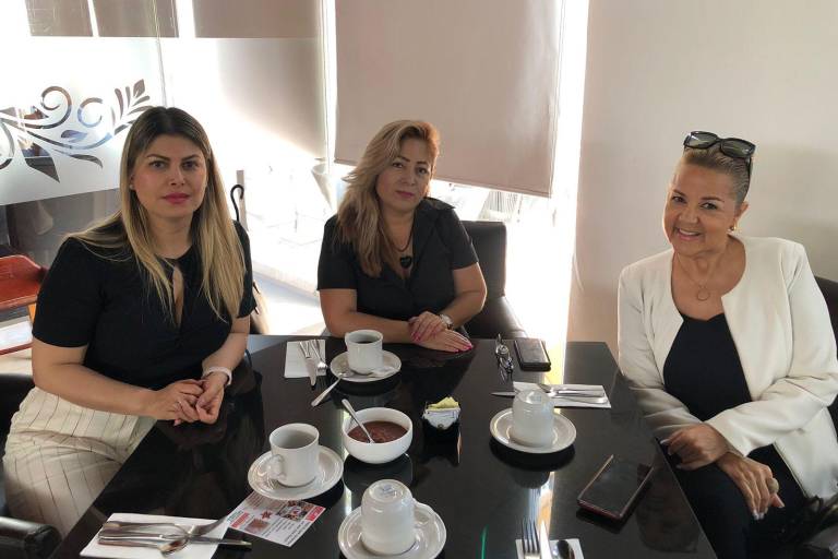Enaltecen el papel de la mujer en la sociedad