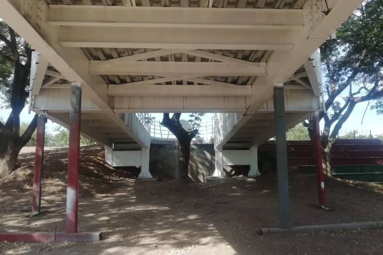 Así luce el puente bimodal sobre río Humaya que se dejó pagado y sin concluir