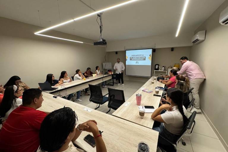 ¡Aprenden sobre marketing!; capacita Sedectur a emprendedores mazatlecos