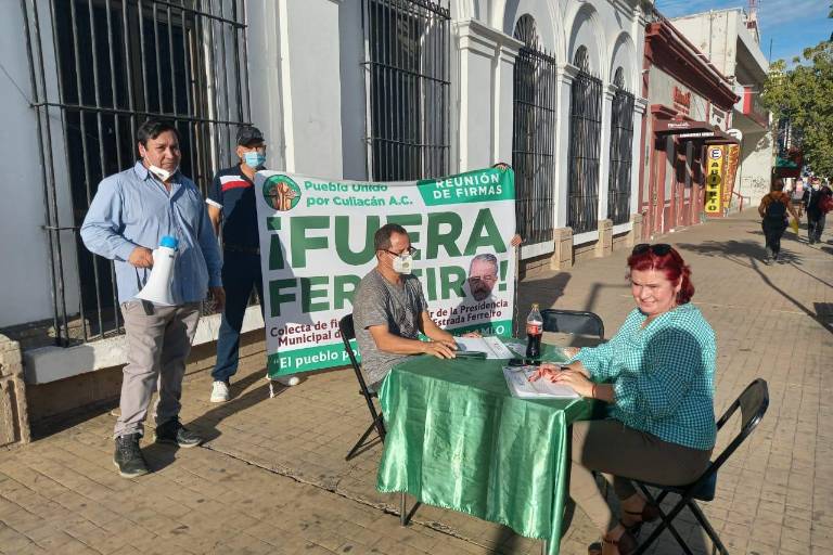 Se plantan en manifestación contra Estrada Ferreiro en evento al que asistirán altos mandos de Morena