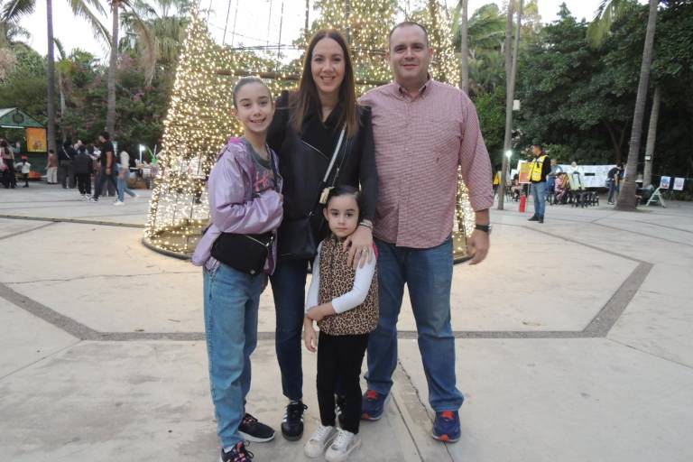 Disfrutan del jardín más brillante en el Botánico