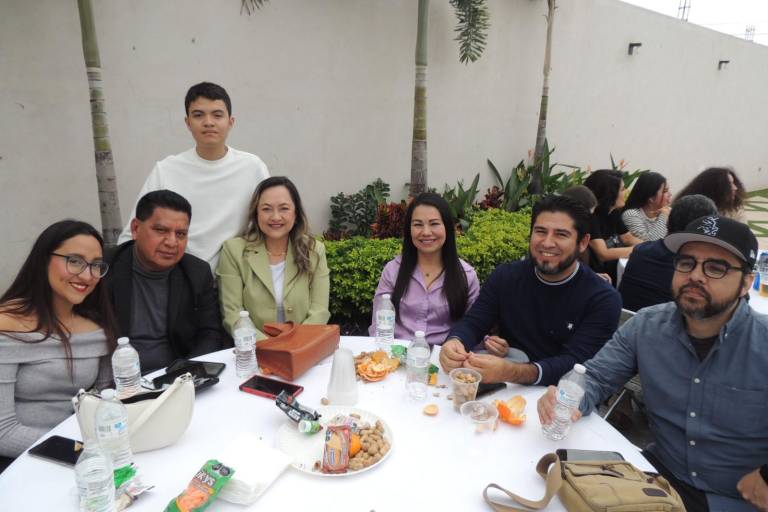 Disfruta la Asociación de Periodistas 7 de junio su tradicional posada navideña