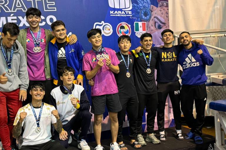 Regresan karatecas mazatlecos con nueve medallas del Open Guadalajara 2024
