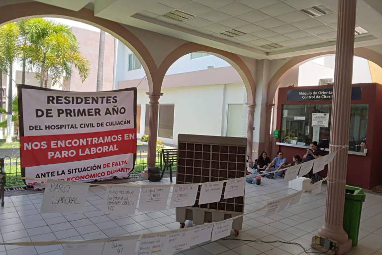 Residentes del Hospital Civil de Culiacán tienen 4 días en paro de labores