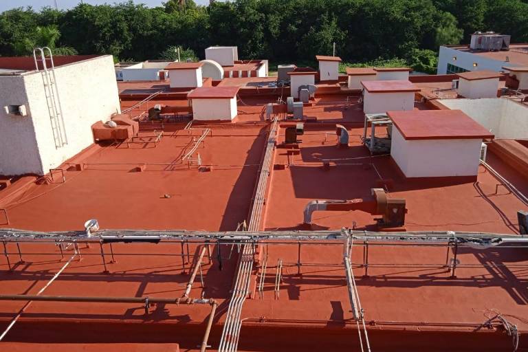 Reparan daños generados por lluvias en el Hospital General de Guasave