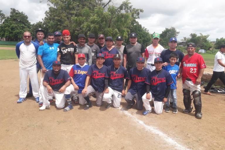 Repite dosis La Petaca en el beisbol del Polluelos