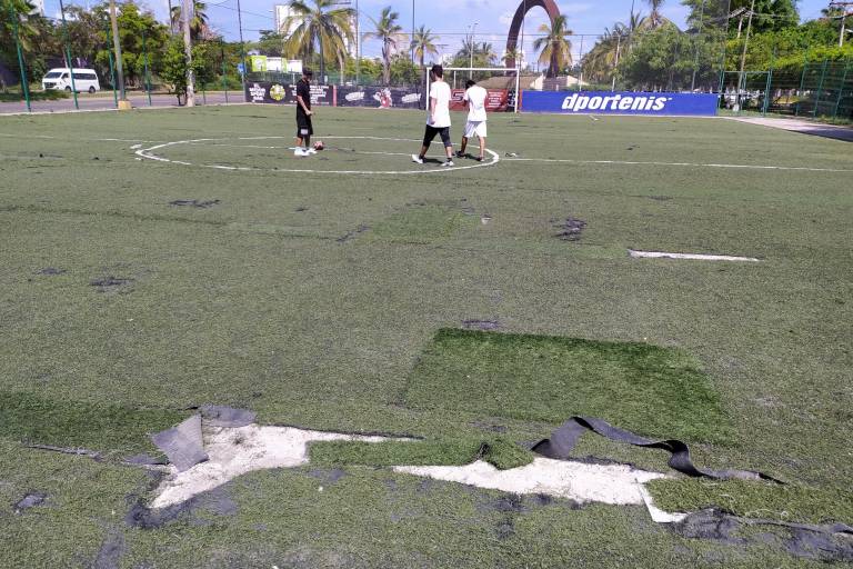 Espacios deportivos en Mazatlán, en el olvido... otros se salvan