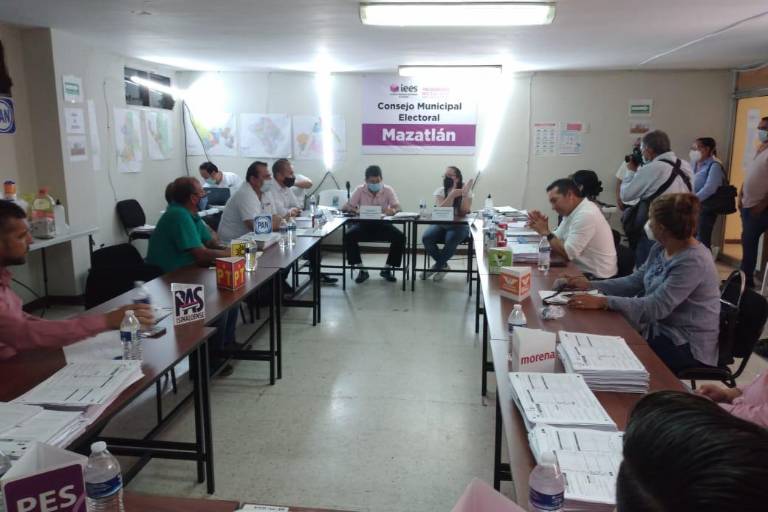 Solo faltan distritos 6 y 24, y Ahome de entregar constancia de mayoría, después de proceso electoral
