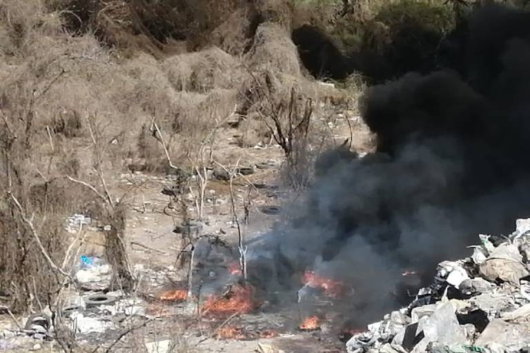 Se incendian llantas y desechos en el basurón de Mazatlán