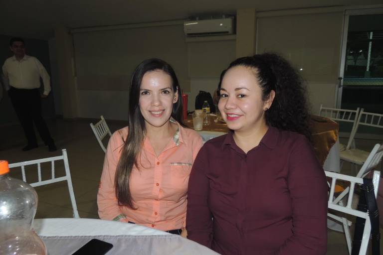 Con taquiza, festejan periodistas su libertad de expresión