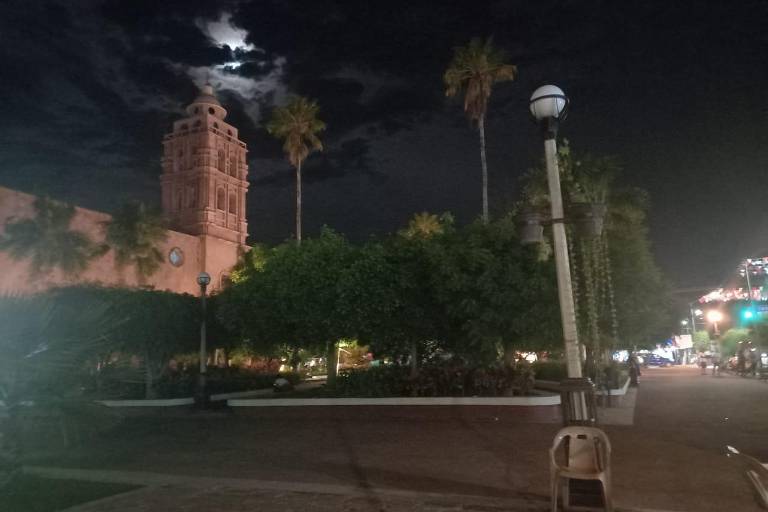 Se quejan pobladores de Escuinapa por alumbrado público de varias partes del municipio
