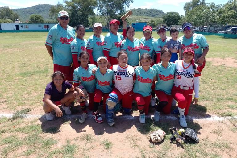 Las Reales van por título de campeón de campeones, en Chololos