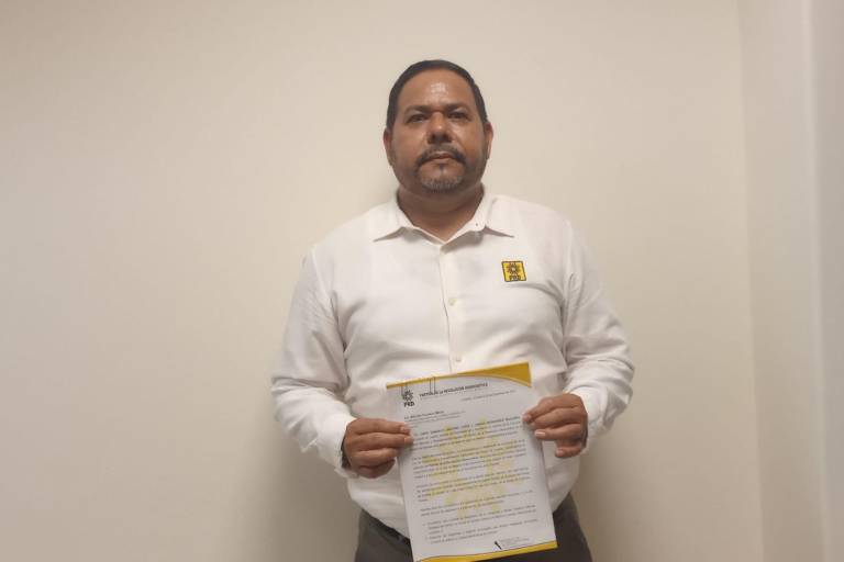 Presenta PRD su registro para proceso electoral 2024 ante el IEES