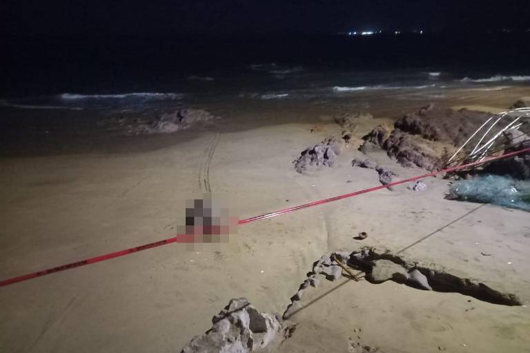 Sale a flote cuerpo de desaparecido en Playa Cerritos en Mazatlán