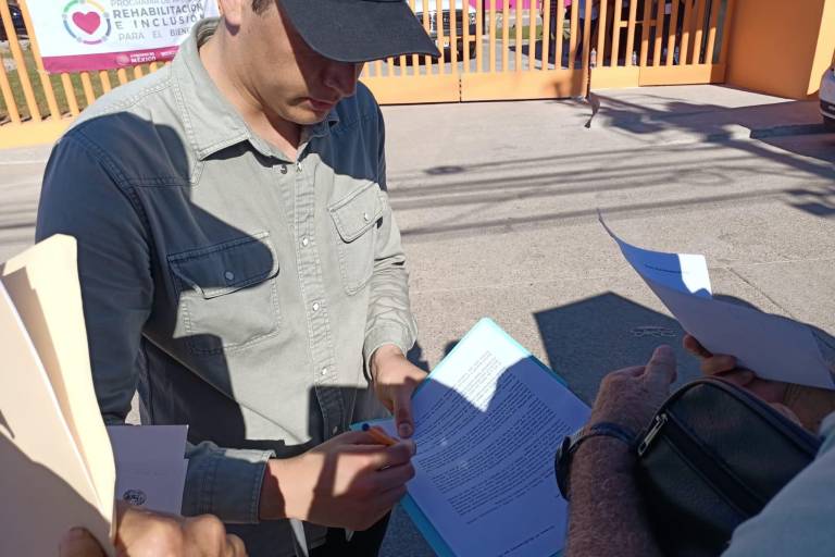 Por la falta del pago de 8 quincenas, maestros de artes de preescolar piden ayuda a AMLO