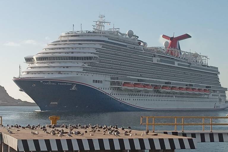 Arriba crucero Carnival Panorama a Mazatlán con más de 4 mil turistas