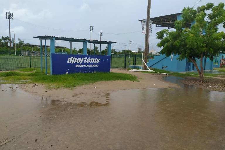 Espacios deportivos de Mazatlán no sufren mayores daños tras paso de ‘Nora’